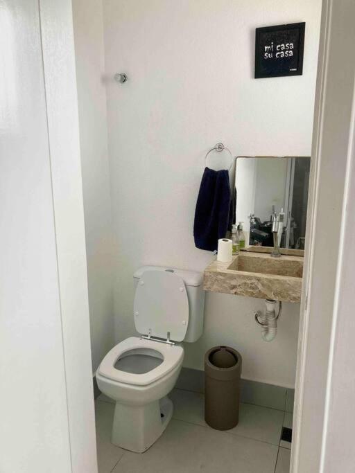 Casa Agradavel Com Piscina Ha 1 Quadra Da Praia. Бертиога Экстерьер фото